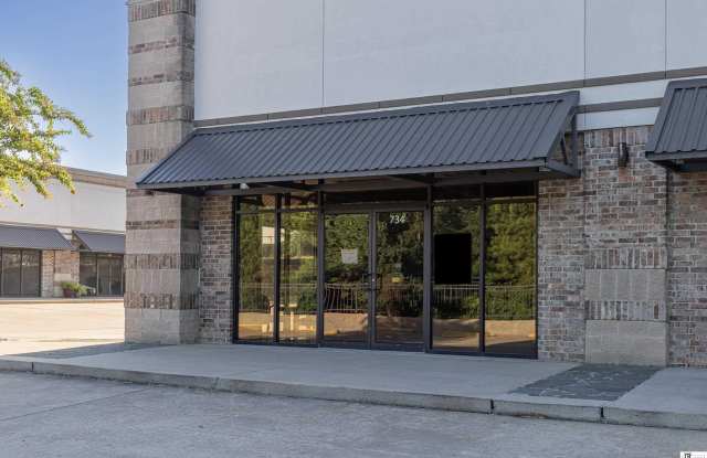 734 CELEBRITY DRIVE Gallery 1