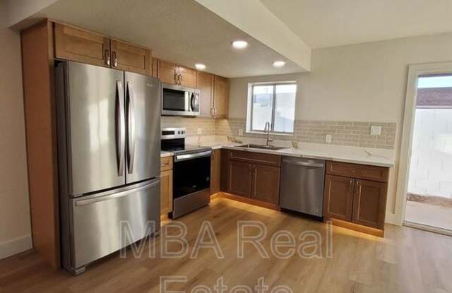 5040 N 18th Ave photos photos