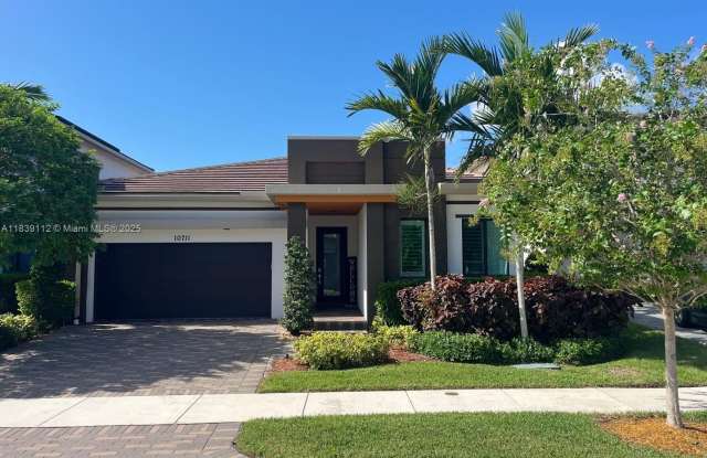 10711 Aqua Ct photos photos
