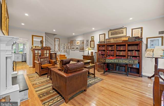 2426 I Street NW Gallery 4