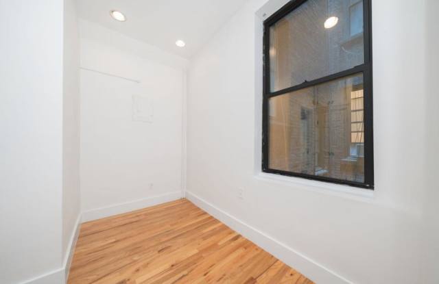 340 West 17th Street Gallery 4