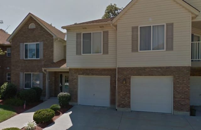 3355 Lindsay Land 27 - 3355 Lindsay Lane, Northbrook, OH 45251
