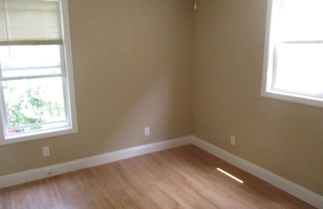 172 WILKINSON AVE Gallery 2
