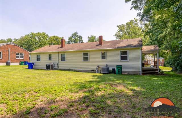 Charming Duplex Near Downtown Blacksburg Gallery 3