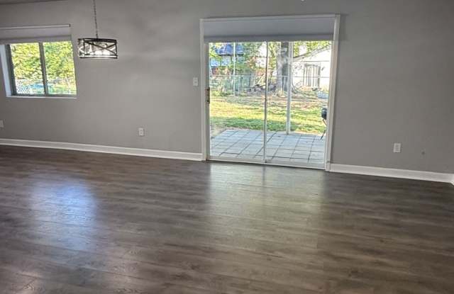 Charming 3 Bedroom in Broken Arrow Gallery 4