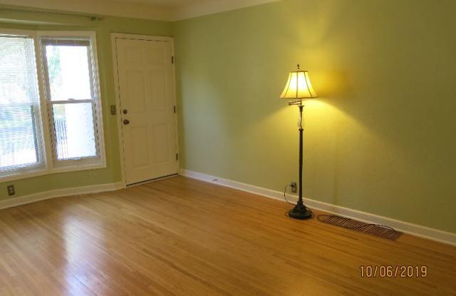 5732 Nicollet Ave. Gallery 3
