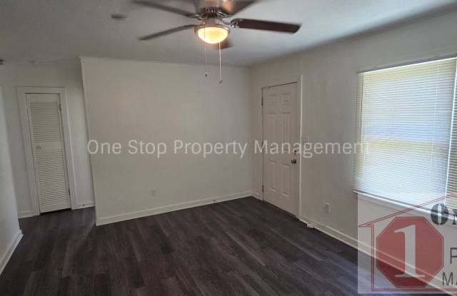 Beautiful 3 Bedroom 1 Bathroom in Kansas City Gallery 4