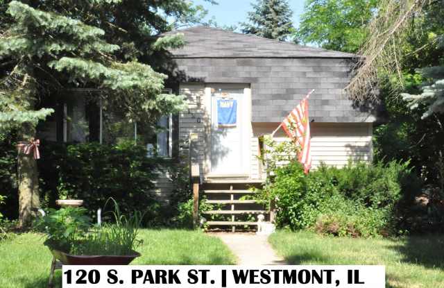Spacious 2 Bedroom Home w/ 2.5 car garage - Westmont photos photos