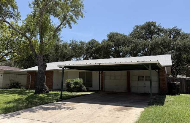 7418 PIPERS CREEK ST Gallery 4