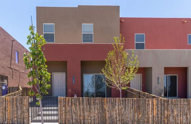 3 Bedroom Santa Fe Townhouse photos photos