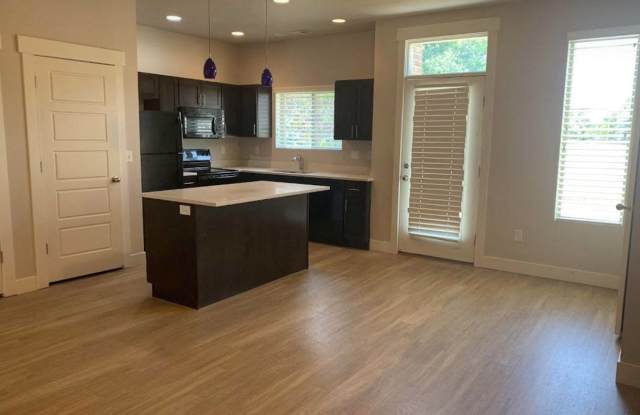 Madrona Townhomes Gallery 3