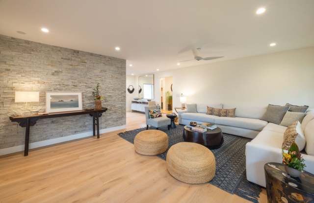 Majestic Retreat: Close to Beach, Designer Details, Expansive Rear Deck Views photos photos