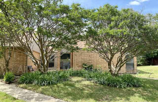 2023 Springwood Place - 2023 Springwood Place, Carrollton, TX 75006