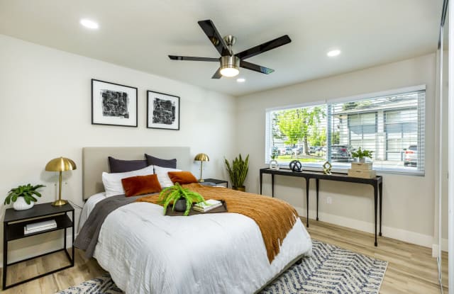 Westlake Apartments Gallery 4