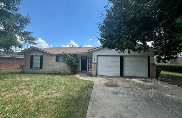 2118 Kent Dr - 2118 Kent Drive, Arlington, TX 76010
