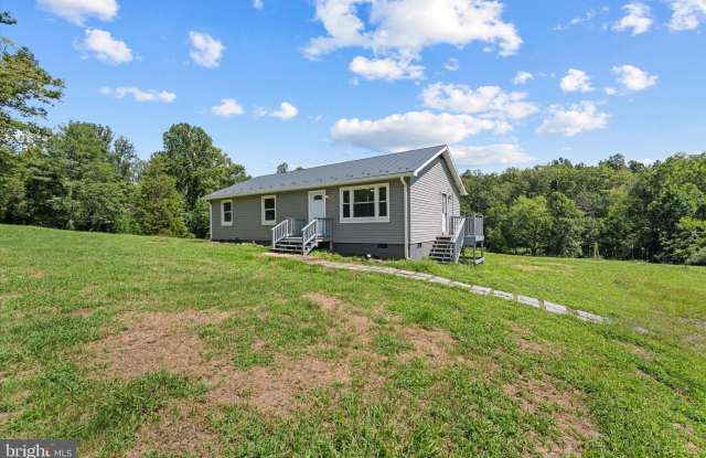 9359 PARADISE Road Gallery 1