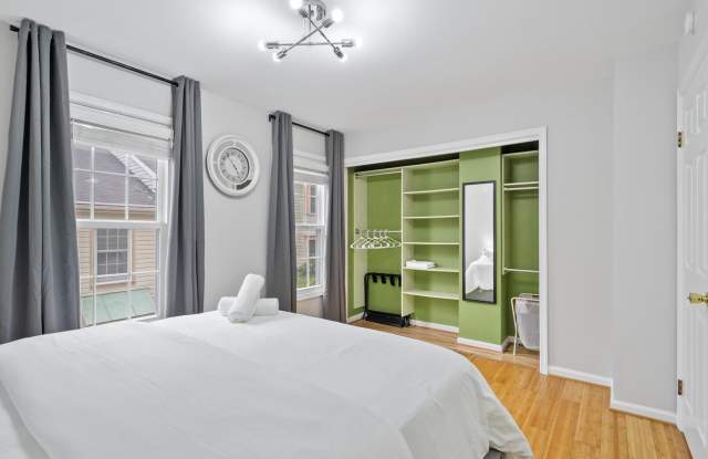 5073 9th St S photos photos