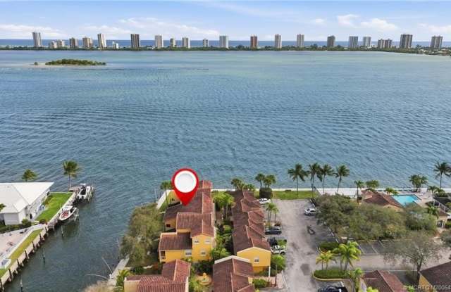 1155 Lake Shore Drive unit: 202 photos photos