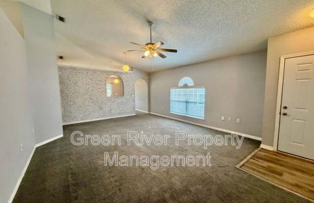 8311 Oak Crossing Drive West Gallery 4