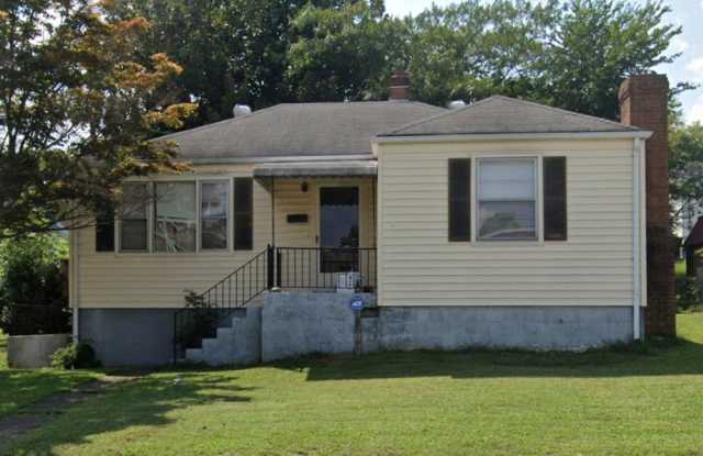 717 Melrose Ave - 717 Melrose Avenue, Danville, VA 24540