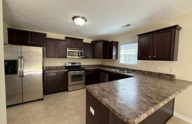 3 Bedroom 2 Bath home Gallery 4