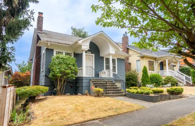 4Bd/1.5Ba Seattle House photos photos