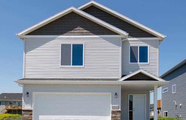 2750 Divide St W - 2750 Divide St W, West Fargo, ND 58078