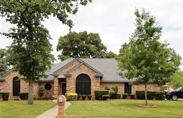 1125 Oak Valley Road - 1125 Oak Valley Road, Burleson, TX 76028