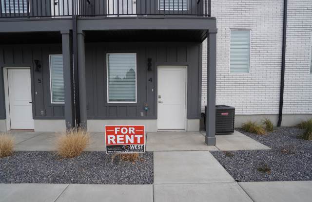 2925 S Highway 89 Ste 4 photos photos