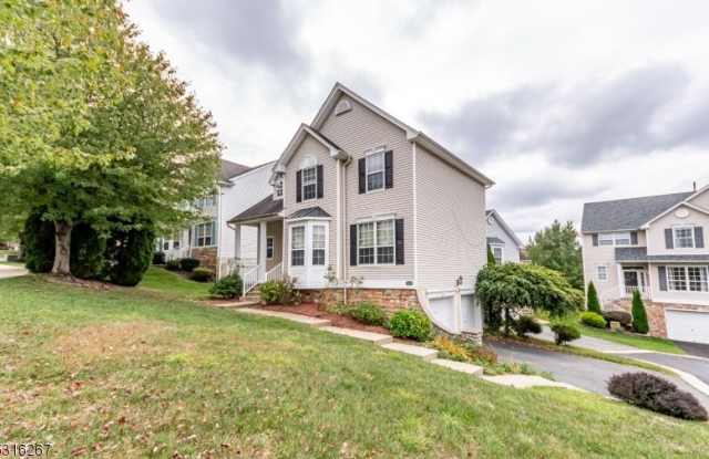 138 Winding Hill Dr Gallery 2