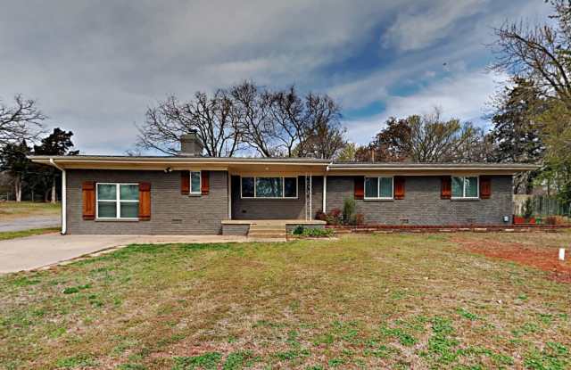 3 Bedroom 2 Bath Home on 1 acre lot photos photos