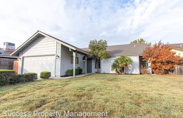 3021 Bridgeport Ct - 3021 Bridgeport Court, Turlock, CA 95382