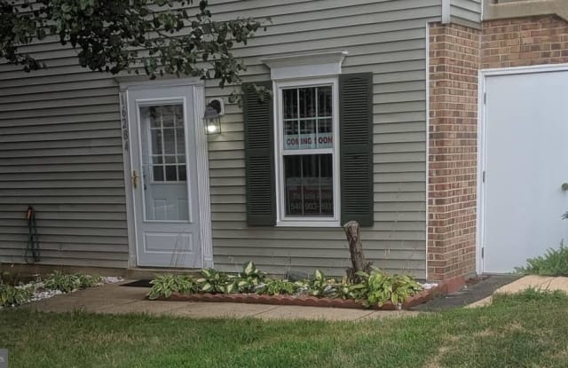 16284 TACONIC CIRCLE - 16284 Taconic Circle, Montclair, VA 22025