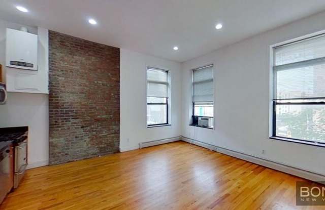 207 second Avenue - 207 2nd Ave, New York City, NY 10003