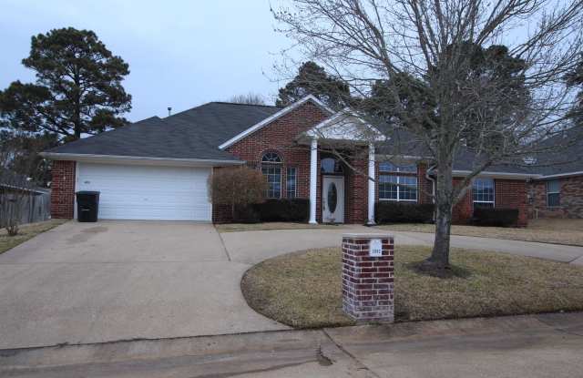 Coming soon: Beautiful 4 bedroom home in Oasis South! photos photos