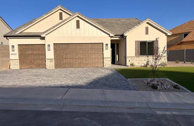 Brand New 4 bed 3 bath home in Desert Canyons photos photos