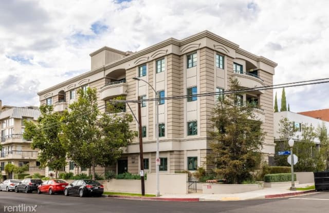 10707 Missouri Ave 301 - 10707 Missouri Avenue, Los Angeles, CA 90025