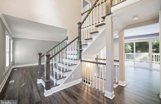 1518 GINGERWOOD Court Gallery 4