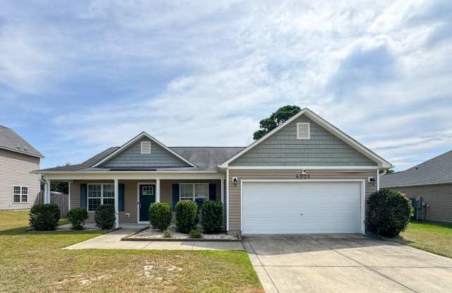 Charming 3 Bed 2 Bath Home in Hope Mills photos photos