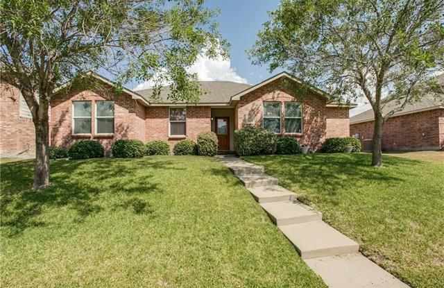 2802 Lake Vista Drive - 2802 Lake Vista Dr, Wylie, TX 75098