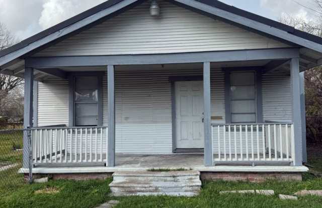 House For Rent 1335 15th St Port Arthur, TX 77640 photos photos