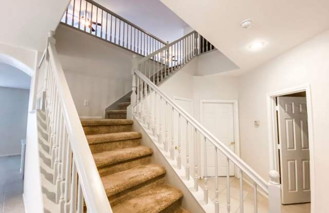 Beautiful 5 bedroom 3 bath Summerlin home! Gallery 4