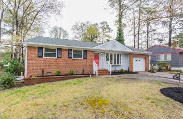 Beautifully renovated home in Petersburg Gallery 4