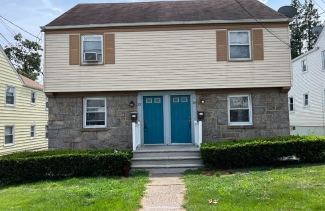 33 E 7Th St, 2nd Floor - 33 East 7th Street, Clifton, NJ 07011