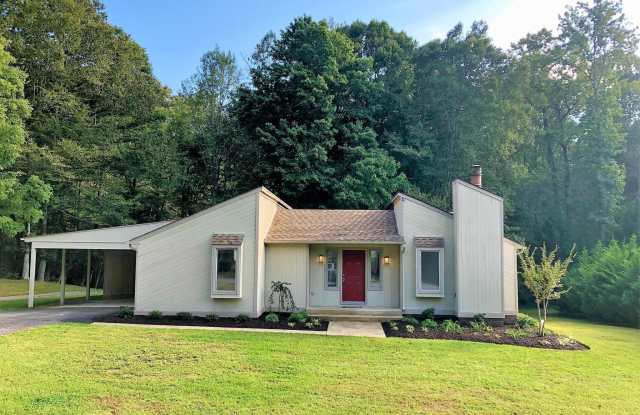 3222 THRONE Drive Gallery 2
