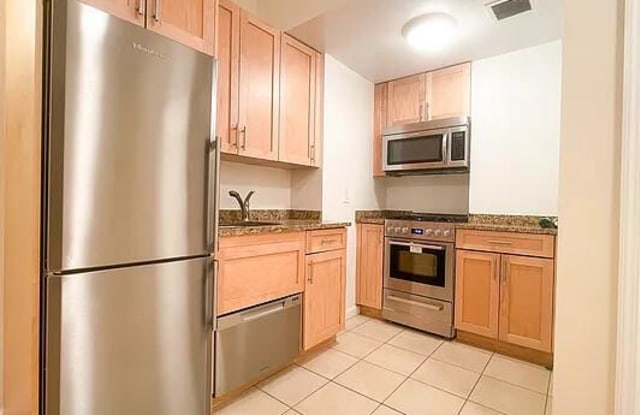62 West 56th St. - 62 West 56th Street, New York City, NY 10019