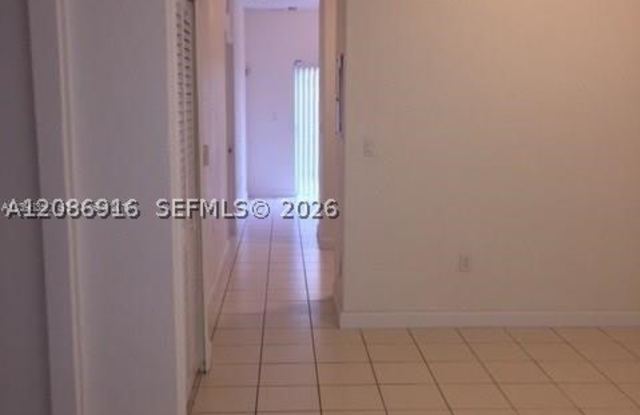 1658 SE 28th Ct Gallery 2