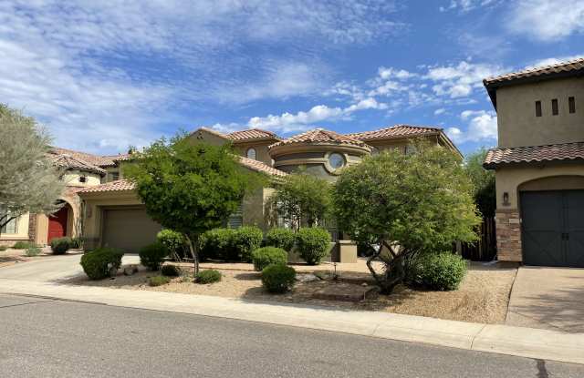 3832 E Daley Ln Gallery 2