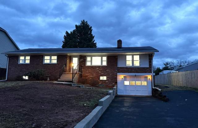7629 HURON Drive Gallery 3