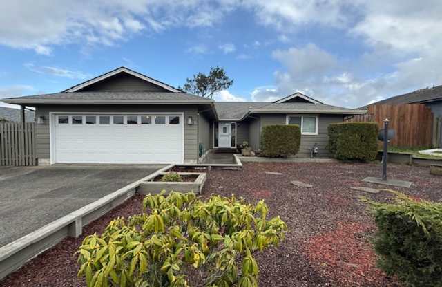 Spacious 3 Bedroom, 2 Bath home in Quality NB Neighborhood! photos photos